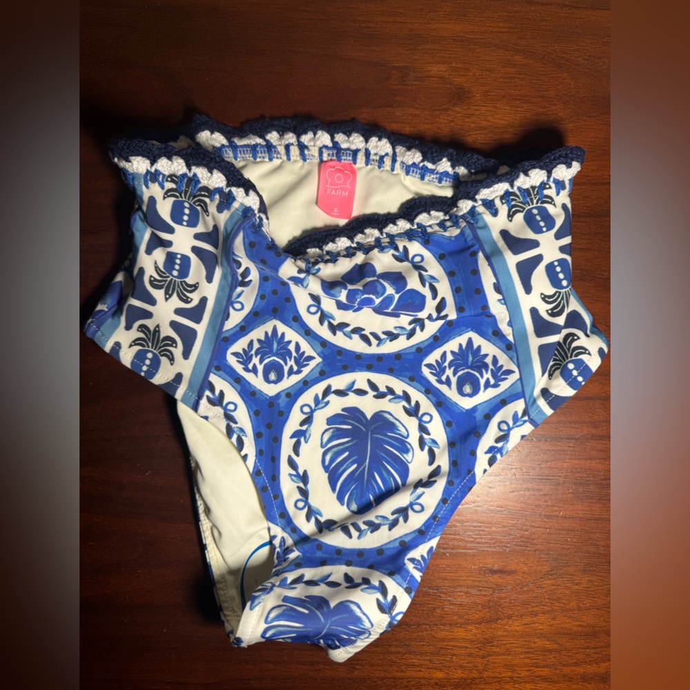 FARM Rio Blue and White Floral Tile Print High-Waist Bikini - Picture 7 of 8